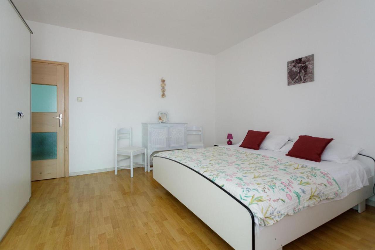Adrijana 2 Daire Krk Town Dış mekan fotoğraf